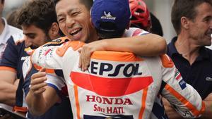 Honda abraça Márquez com el seu gran salvador