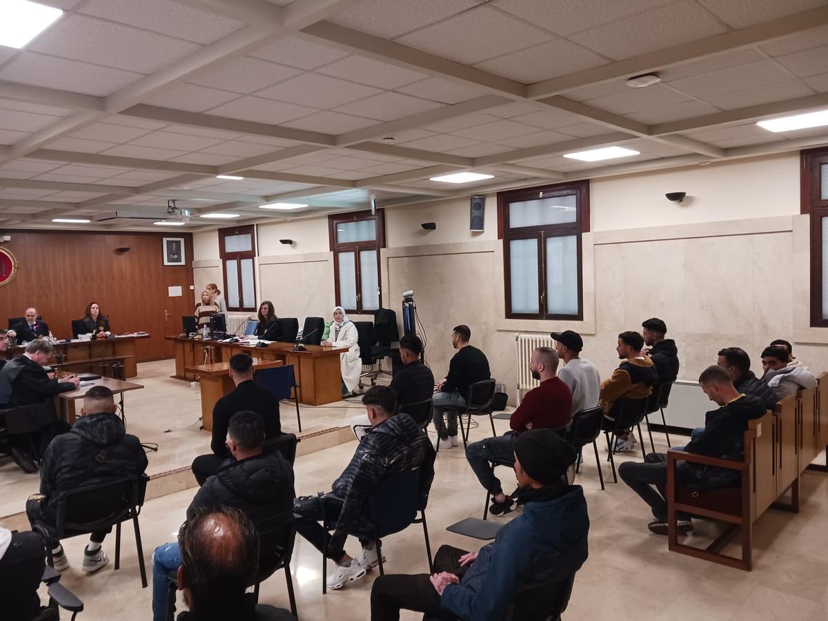 Los acusados, esta tarde en la Audiencia de Palma.