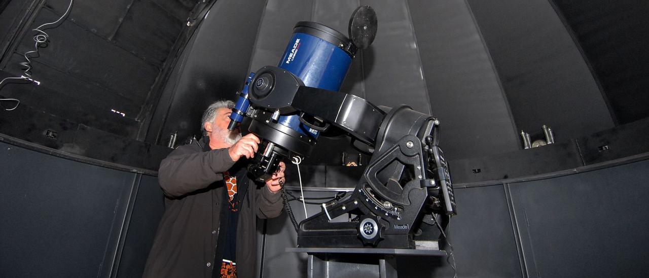 Observación de estrellas en el telescopio de Temisas, en el municipio de Agüimes