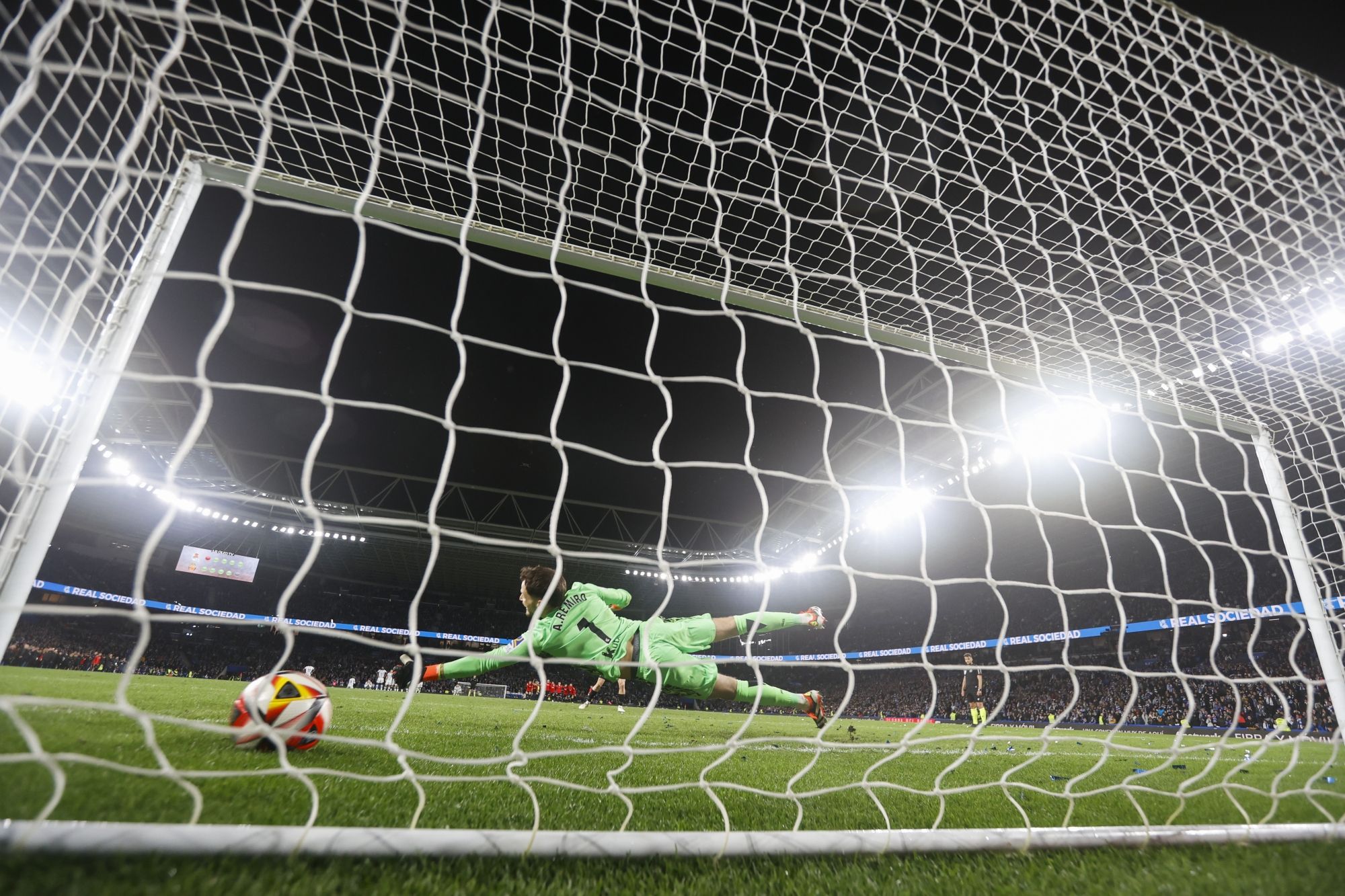 Las mejores fotos de la proeza histórica del Mallorca, que jugará la final de la Copa del Rey