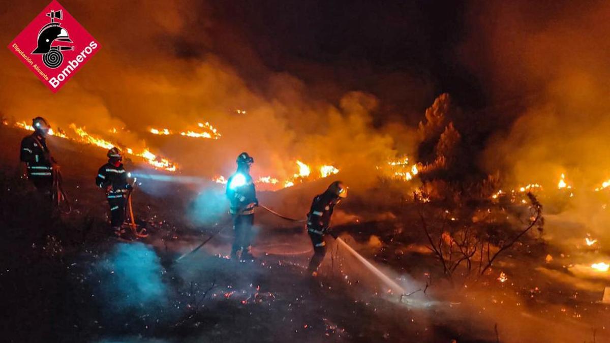 Imagen de archivo de los bomberos del Consorcio de Alicante