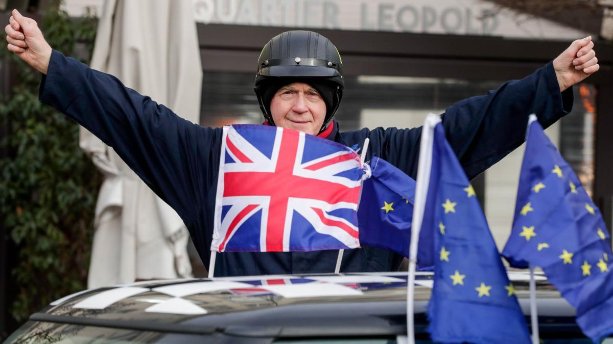 Un manifestante en una marcha anti-Brexit, en enero de 2020, en Bruselas.