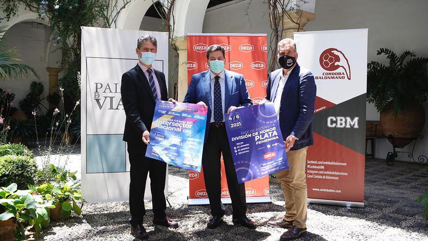 Presentación de los dos campeonatos en el Palacio de Viana.