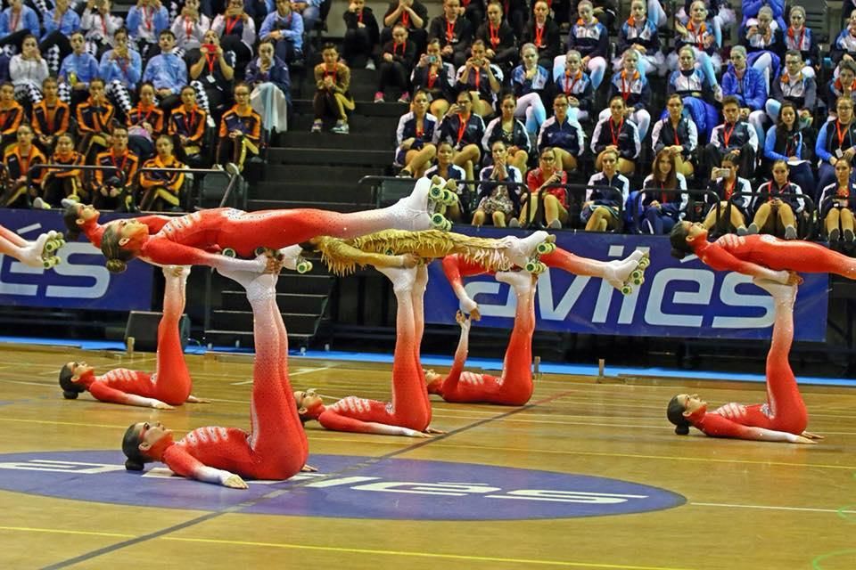 El CPA Olot presentant "Sense Opcions" en el Campionat Espanya de Grups de Xou Grans celebrat a Avilés