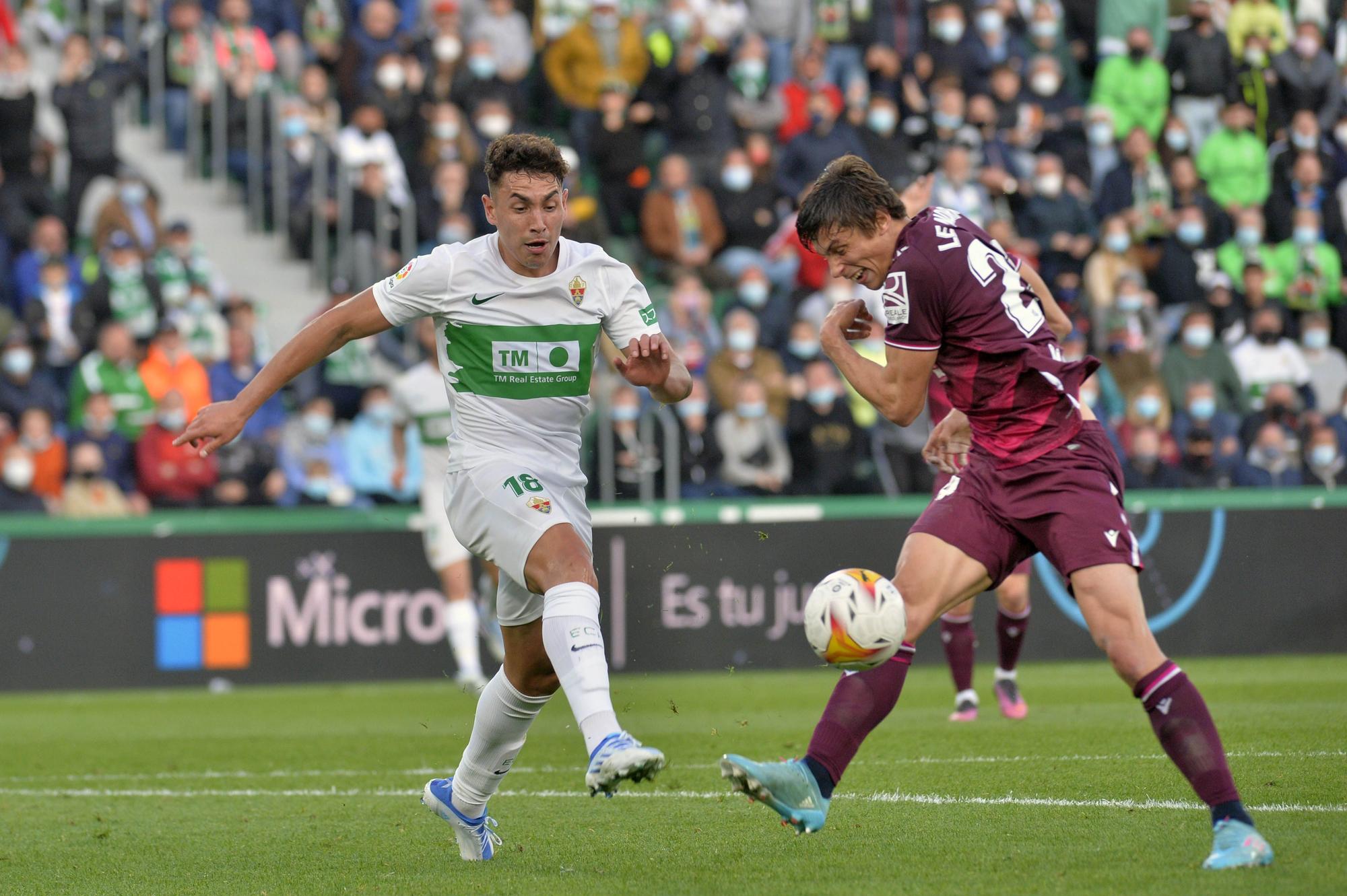 Imágenes del encuentro entre el Elche CF y la Real Sociedad.zip