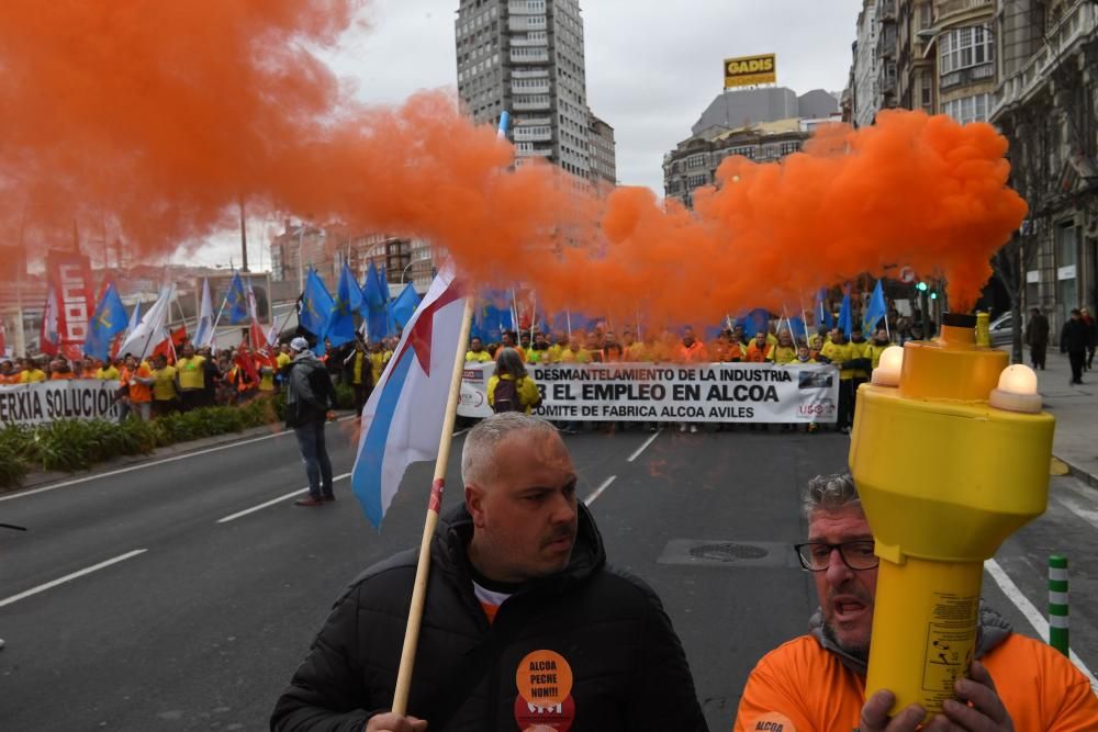 Manifestación en defensa del empleo en Alcoa