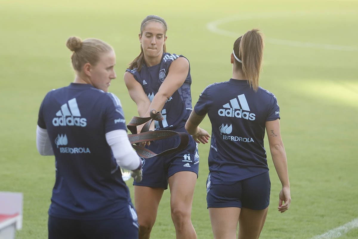 Las imágenes del entrenamiento del la selección española femenina de fútbol en El Árcangel