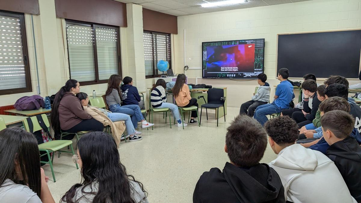 Alumnos del IEs Luis Seoane en el taller de igualdad que promueve el CIM