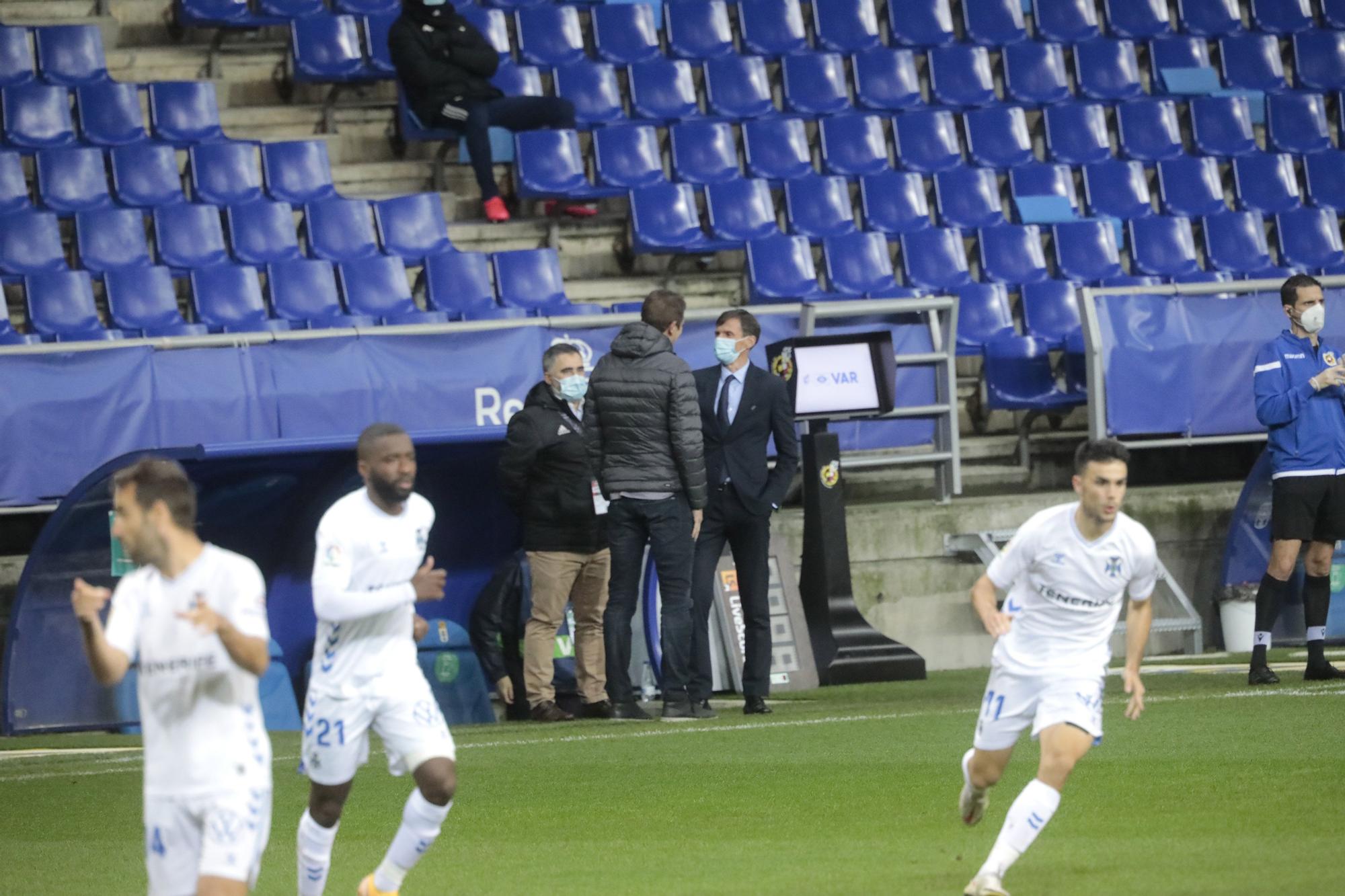 El partido del Oviedo ante el Tenerife, en imágenes