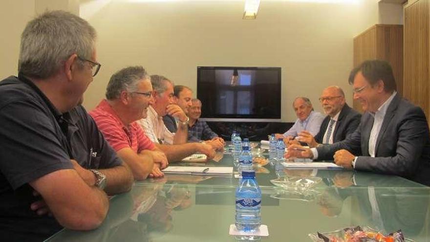 Reunión de sindicalistas con Juan Ignacio Diego