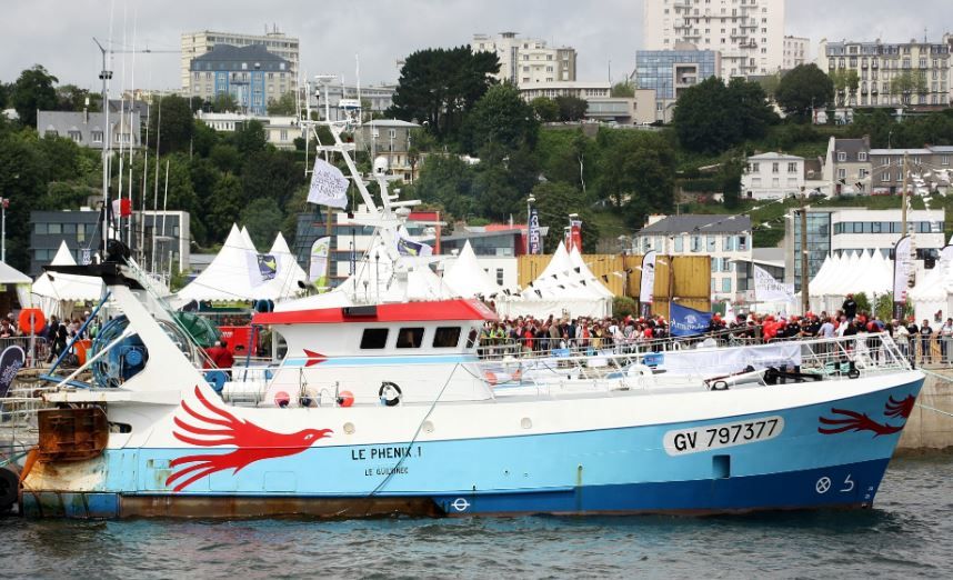 “Rangiroa”.  Arrastrero rebautizado como “Le Phenix I”