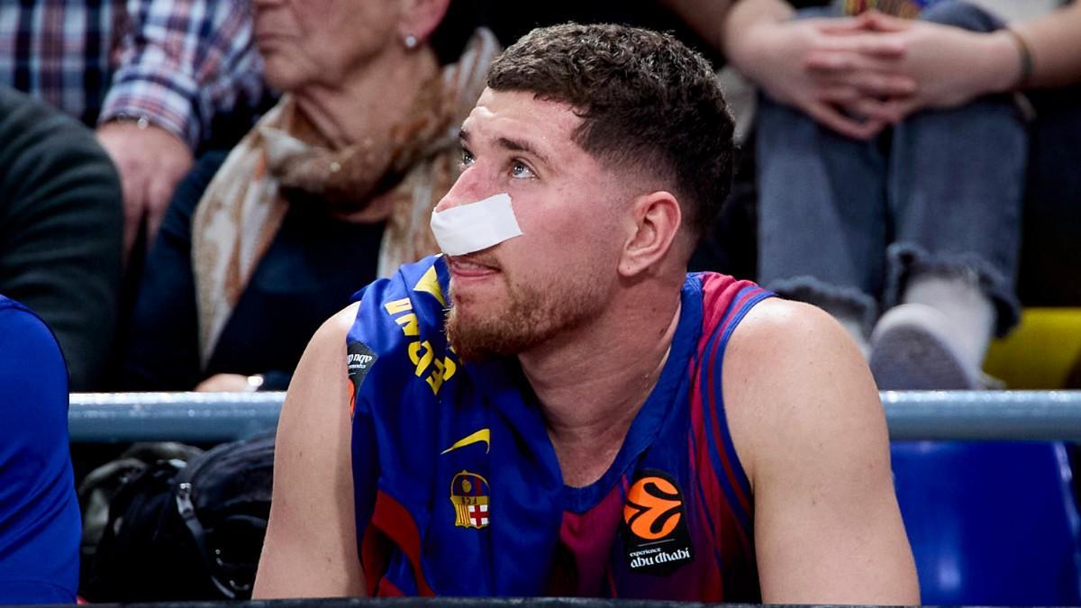 Joel Parra sufrió una fractura nasal en la victoria ante Olympiacos