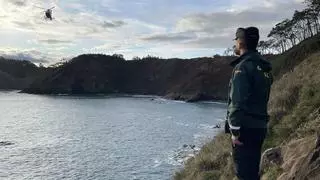 Finaliza sin éxito la sexta jornada de búsqueda del pescador de Coaña: el mal tiempo impidió la participación de helicópteros y medios marinos