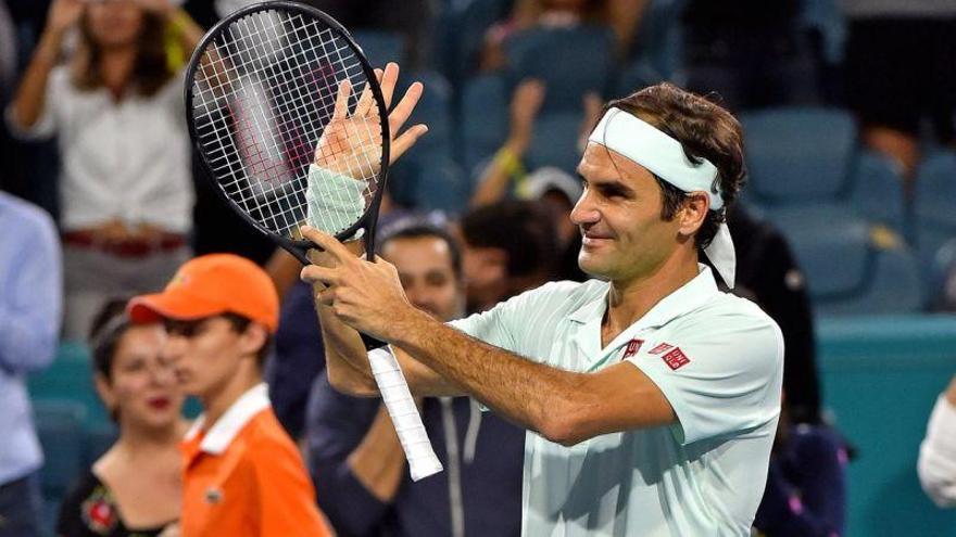 Federer se mete en semifinales del Abierto de Miami tras vencer a Anderson