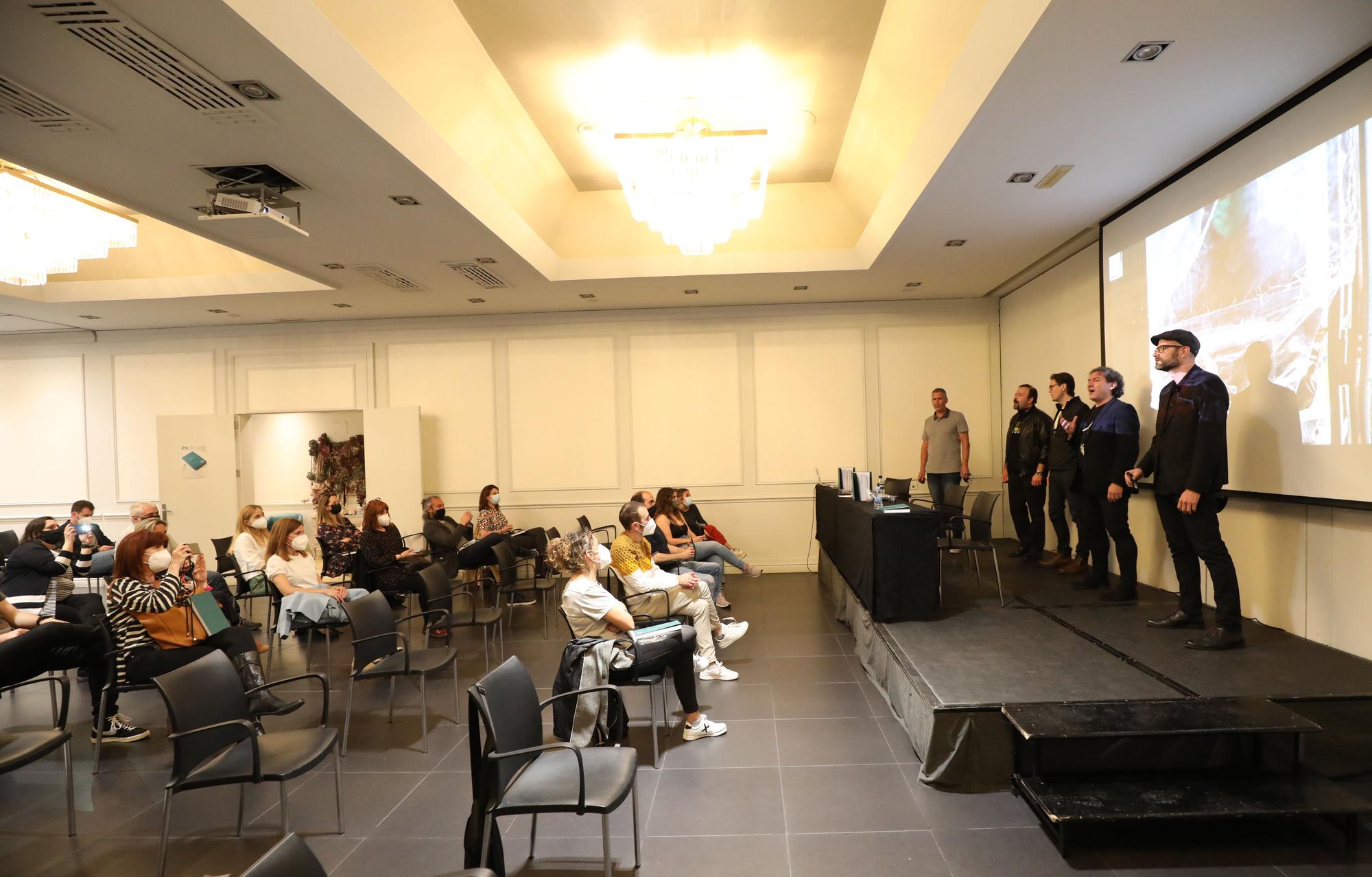 Presentación del libro "Mirando con Calma".