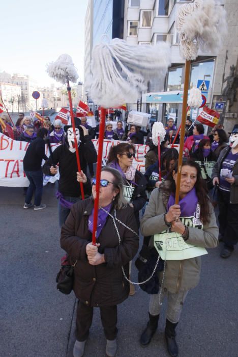 Protesta del col·lectiu de les netejadores a Giron
