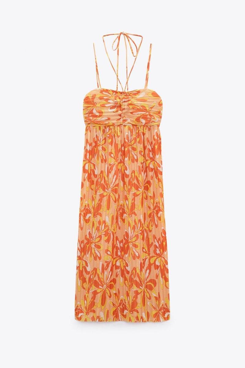 Vestido midi de Zara (precio: 15,99 euros)