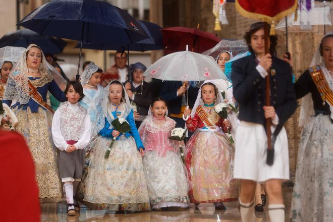 Todas las fotos de la Ofrenda del 18 de marzo por la calle de la Paz entre las 18:00 y las 19:00 horas
