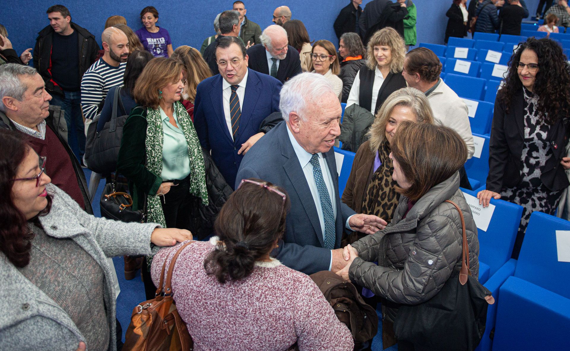 Así ha sido el cara a cara entre García-Margallo y Pablo Iglesias en el Club INFORMACIÓN