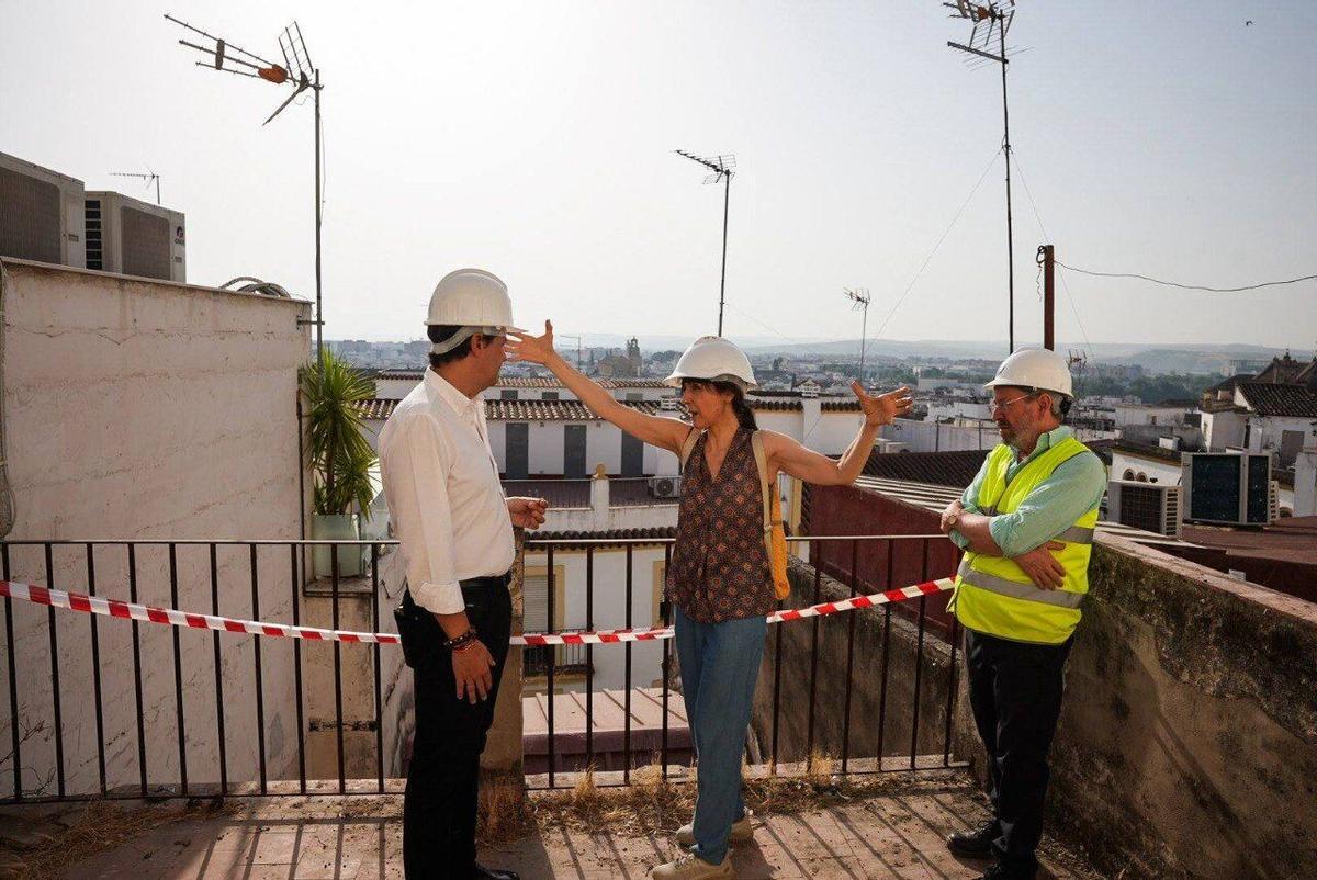 Obras de rehabilitación del edificio de la antigua Real Academia de Córdoba en la calle Ambrosio de Morales