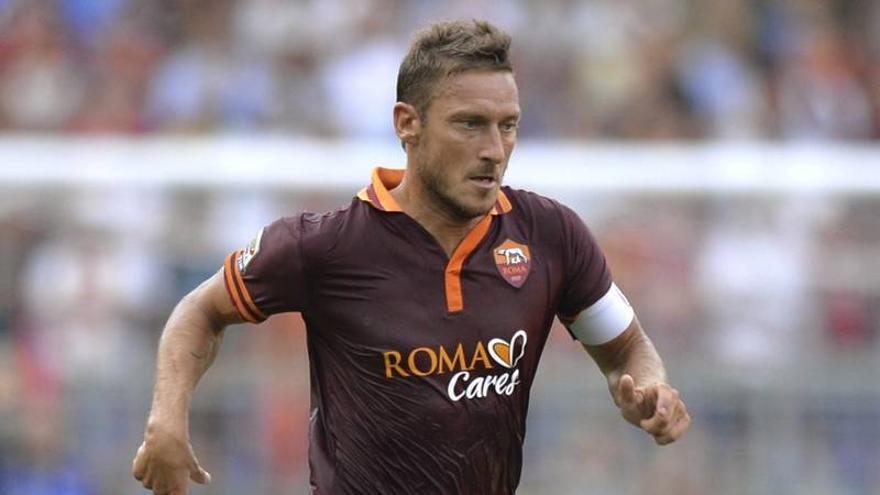 Totti, a punto de cumplir 37 años, renovará su contrato con la Roma hasta 2016