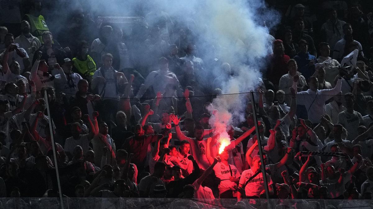 Un portaveu del Barça acusa els socis de vendre els abonaments