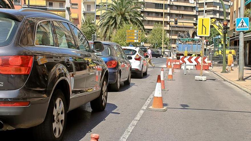 La avenida Antonio Hurtado sufrirá cortes de tráfico por las obras del agua