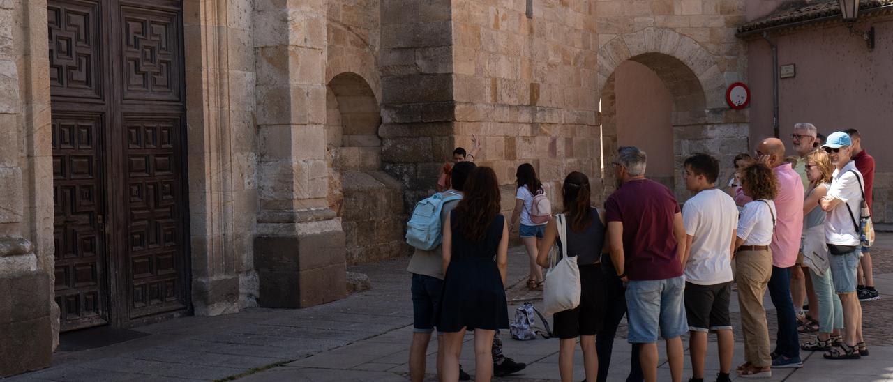 Turistas en Zamora