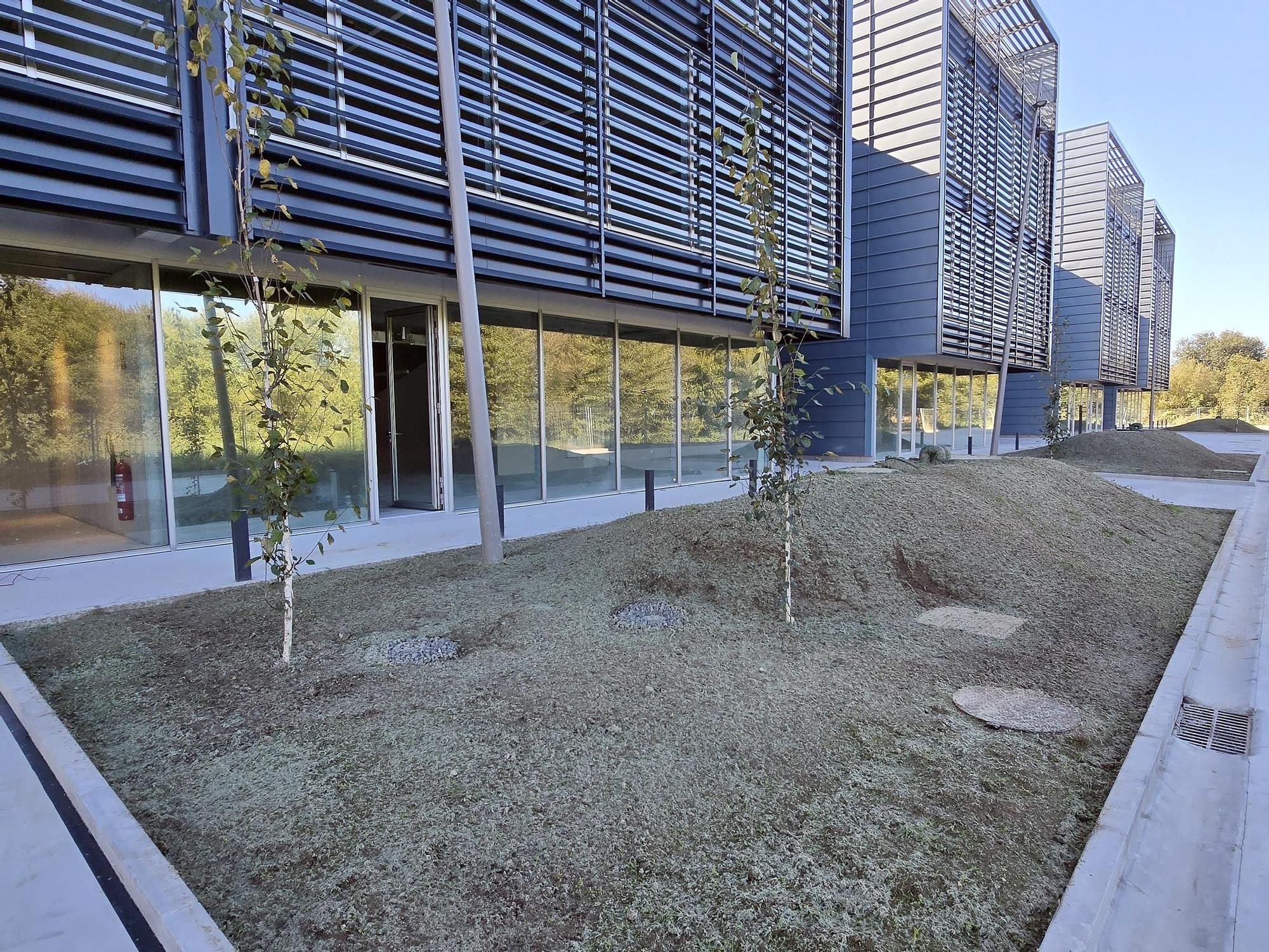 Visita a las nuevas naves de la Zona Franca para empresas tecnológicas en Pordo do Molle