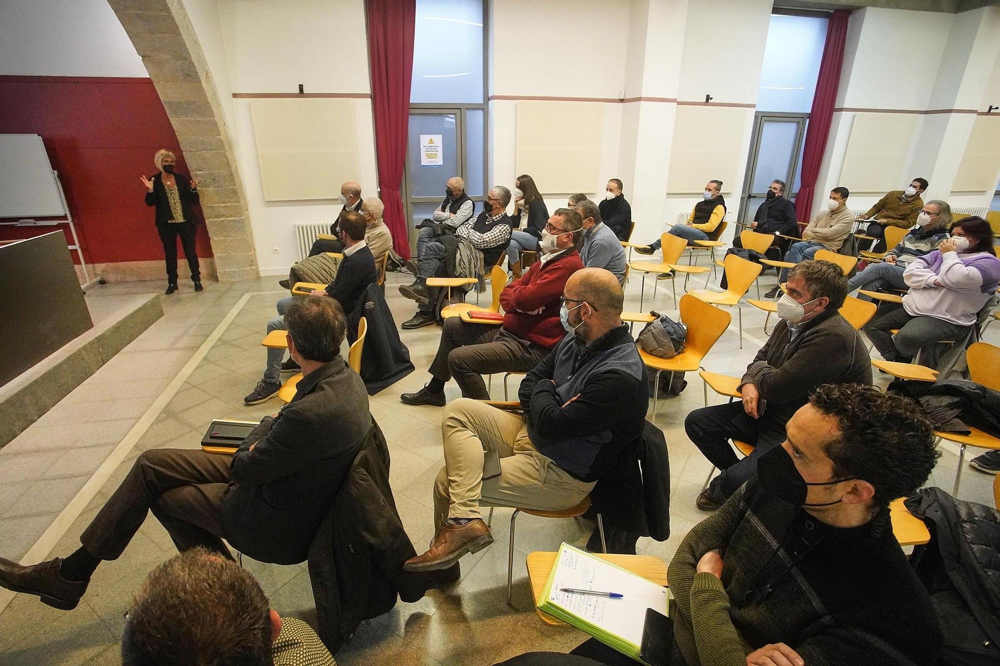 Municipis del Vallès Occidental s’interessen pel sistema de contenidors intel·ligents de Girona