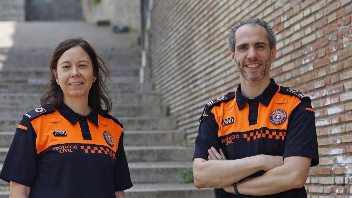 Montserrat Casas i Jordi Sànchez, de l’Associació de Voluntaris de Protecció Civil de Girona.