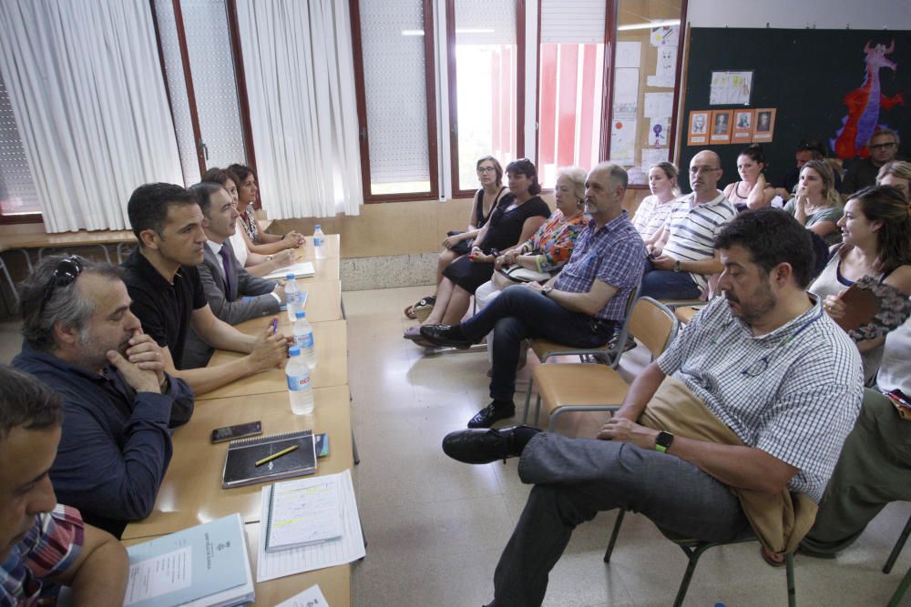 Protesta a l'escola Baldiri Reixach