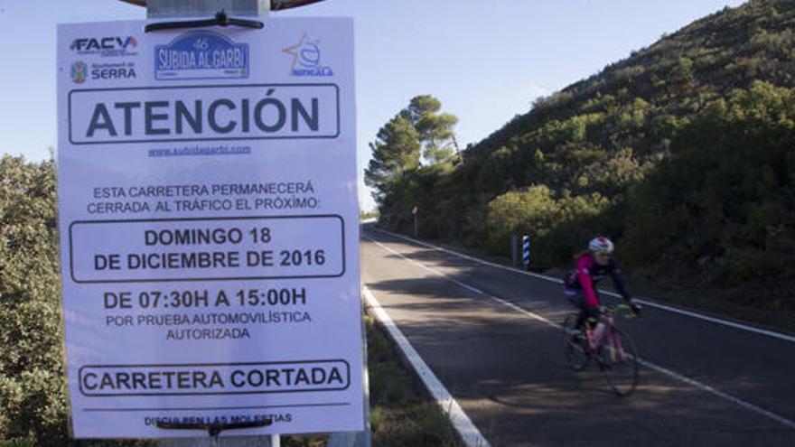 Concentración de apoyo en Serra a la Subida al Garbí