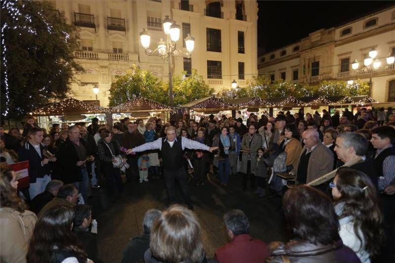 Fotogalería de pasacalles y navidad en los patios