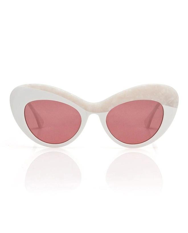 Gafas de sol con montura 'cat eye' en blanco, de Starlite