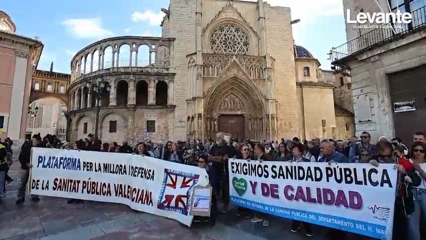 Una protesta ciudadana pide frenar la privatización de la sanidad pública