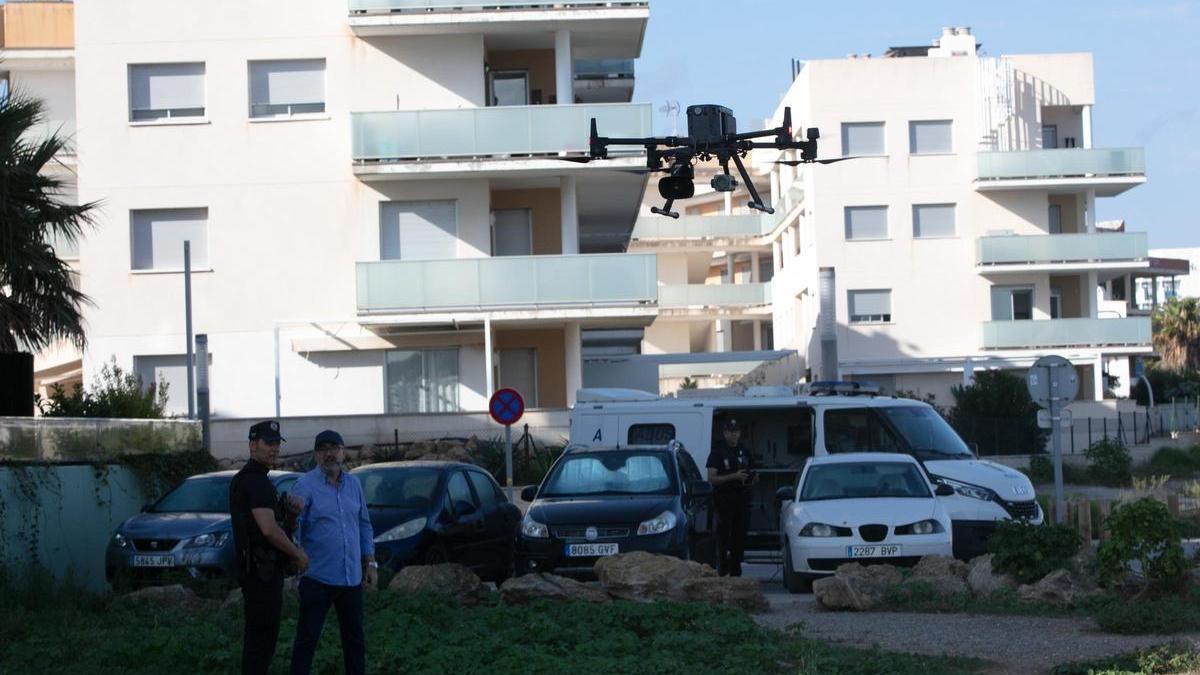 El dron utiliado por la Policía Local de Sant Josep en Porroig.