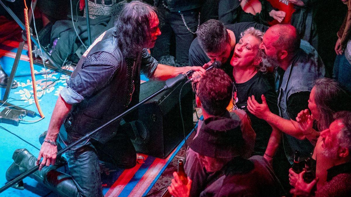 Rudy Pretrudi, durante el concierto celebrado en el Ambigú Axerquía en Córdoba.