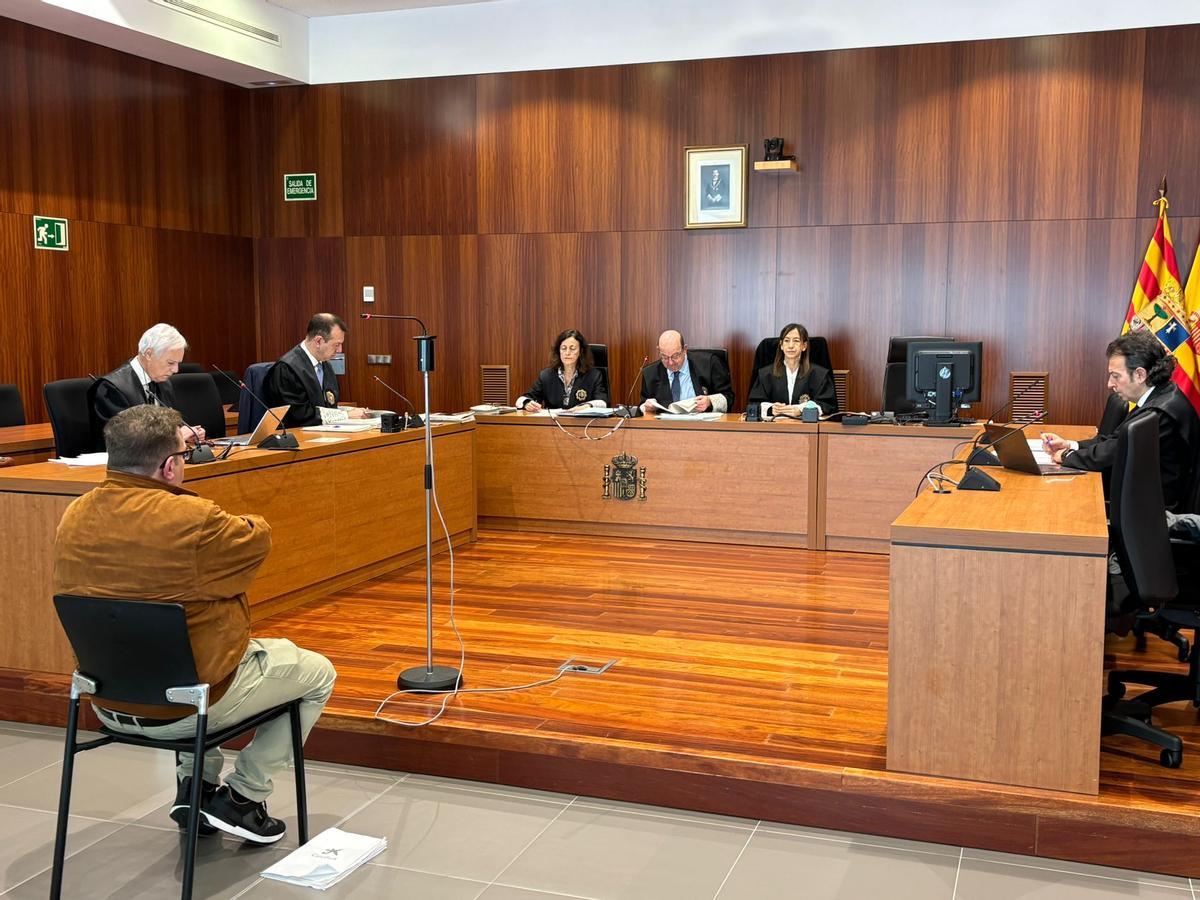 El acusado, A. M. F., en el juicio celebrado este martes en la Audiencia Provincial de Zaragoza.
