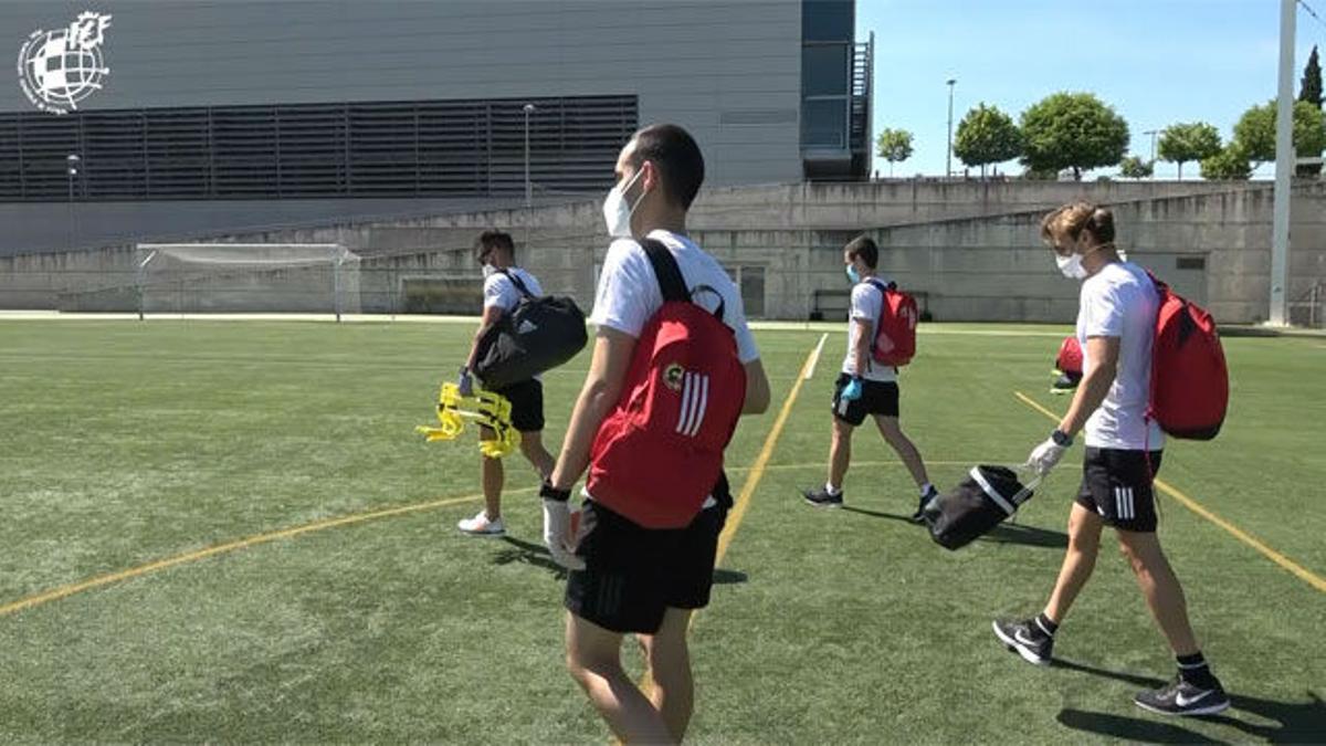 Los árbitros de la RFEF ultiman su puesta a punto física