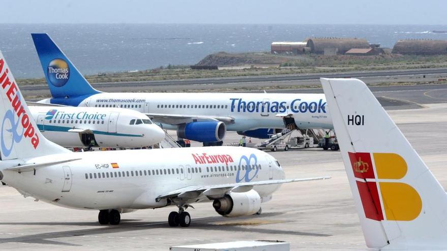 El 75% de las conexiones Península- Canarias serán de IAG tras comprar Air Europa