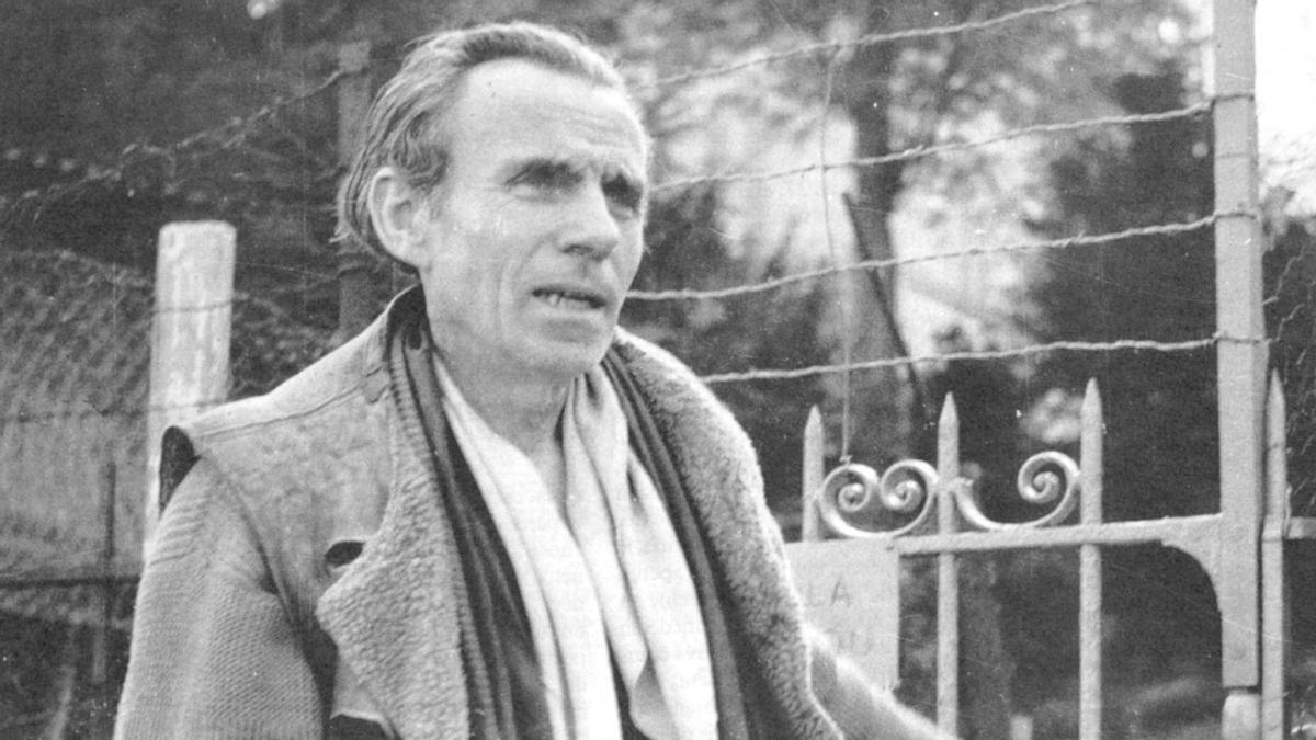 Louis-Ferdinand Celine, en su casa de Meudon en 1955.