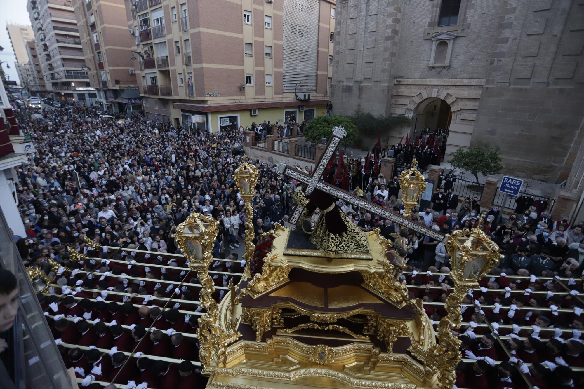 Jesús de la Misericordia, durante su salida procesional el Jueves Santo.