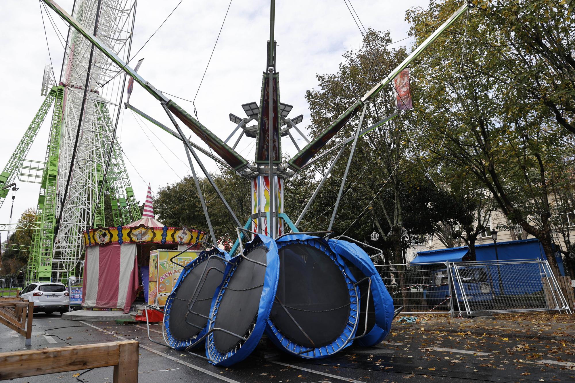 Saltos y más saltos: un clásico de las atracciones en la Navidad de Vigo.