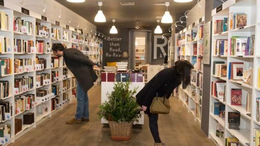 Una librería low cost en el centro de Alicante