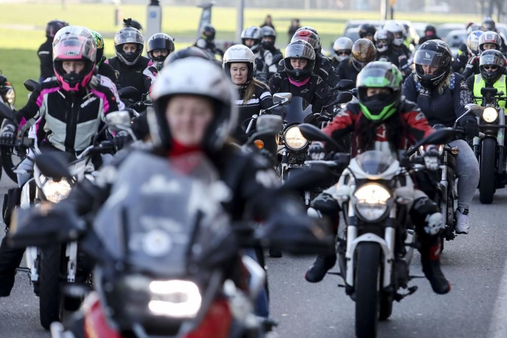 Sexta edición de Motocomadres en Gijón