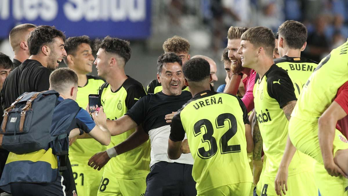 Los jugadores del Girona celebran el ascenso a Primera.