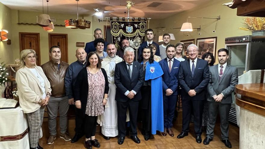 Representantes de la Hermandad de los Dolores y Soledad, en la toma de posesión de la nueva directiva celebrada el domingo. | // G.M.