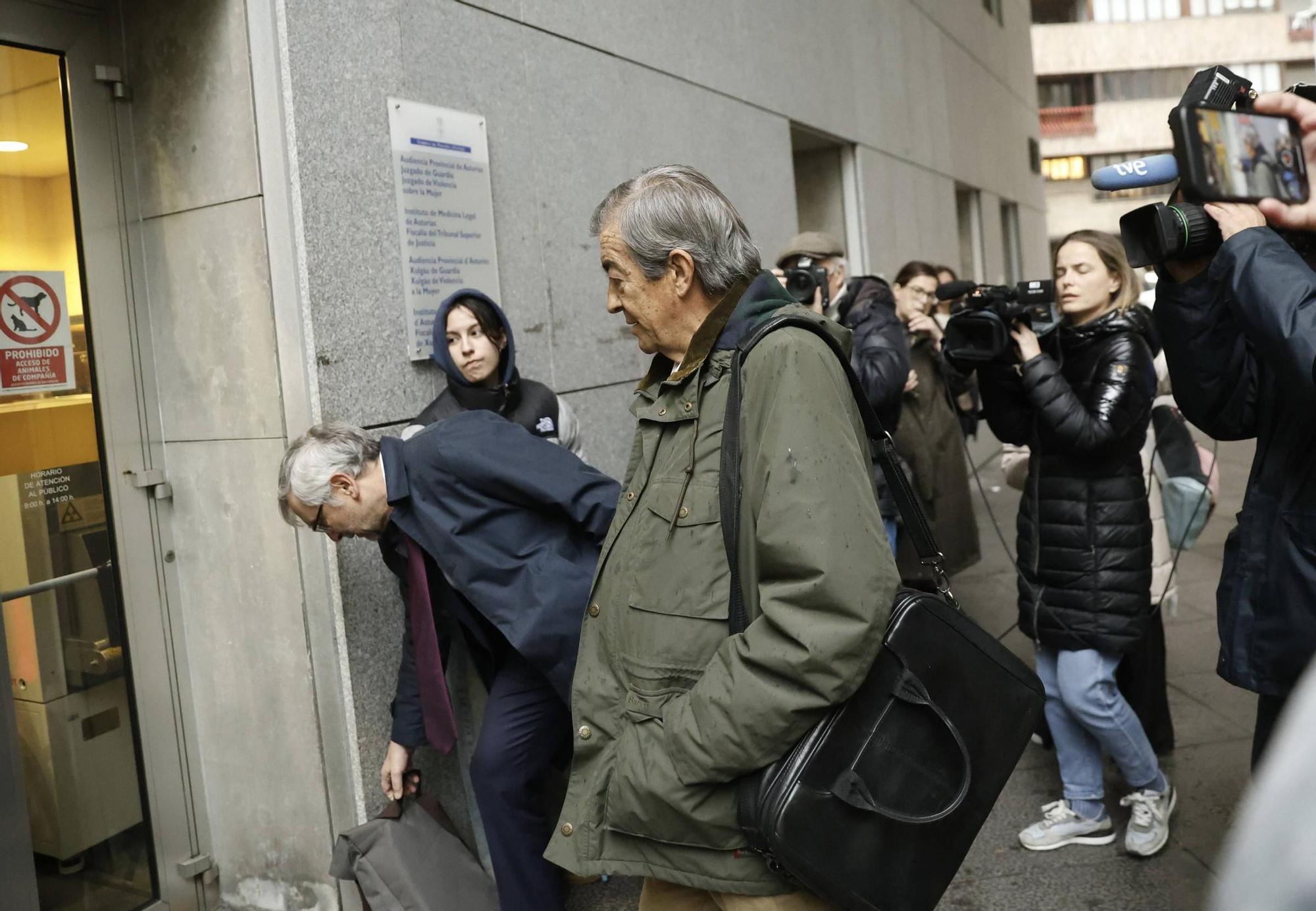 Francisco Álvarez-Cascos se sienta este martes en el banquillo por un presunto delito de apropiación indebida