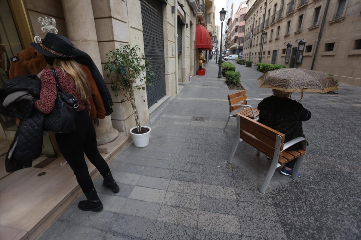 Primeras gotas de la "lluvia de sangre" en Alicante